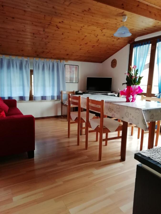 Appartamenti Casa Viviana ペルジーネ・ヴァルスガーナ エクステリア 写真